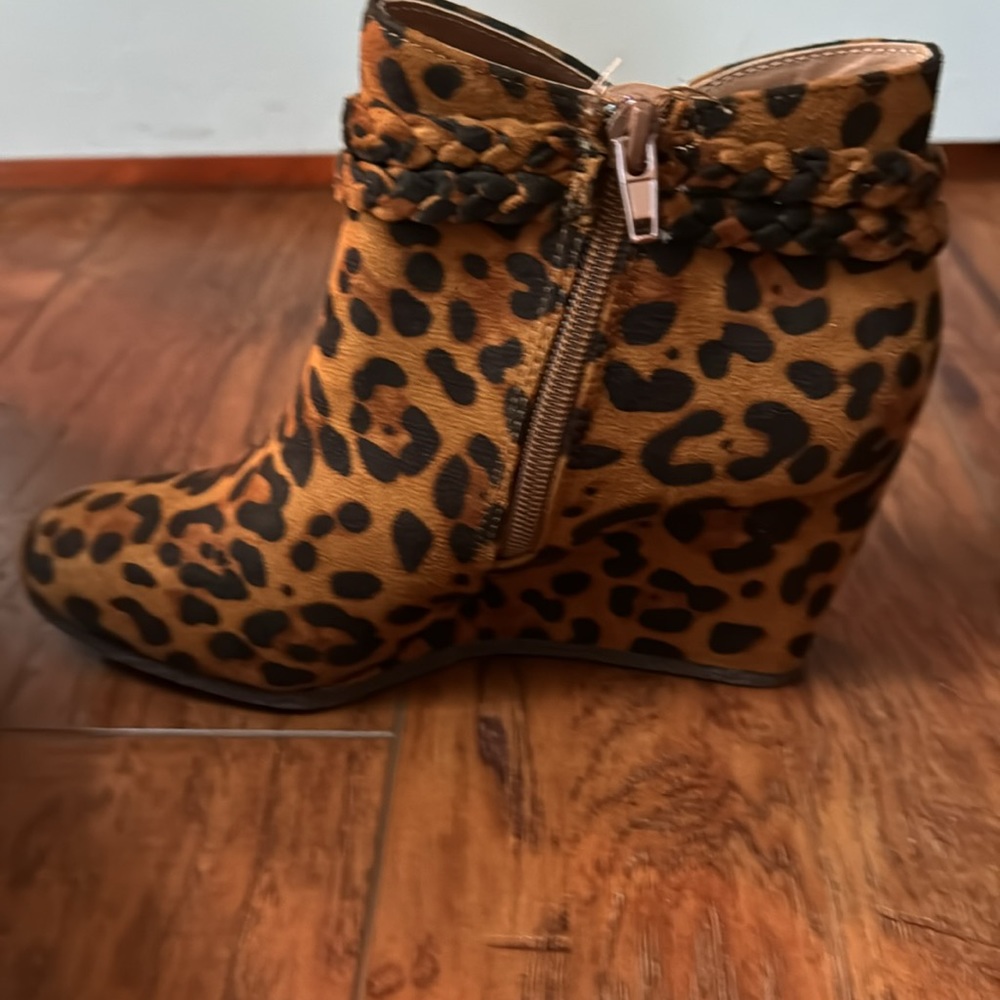 Women’s Leopard Wedge Booties